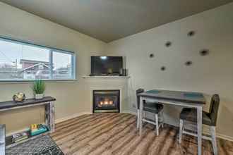 Others 4 Central Apt: Private Fireplace & Patio Access