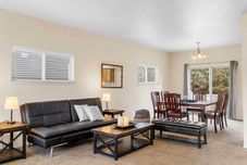 Others Bend Home w/ Private Yard, ~ 2 Mi to Downtown!