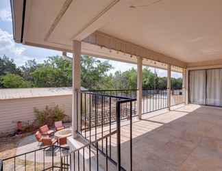 Others 2 Canyon Lake Home: Hill Country & Water Views!