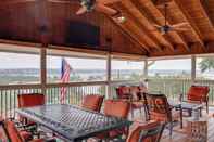 Others Canyon Lake Home: Hill Country & Water Views!