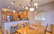 Others 4 Breck Townhome w/ Hot Tub + Free Ski Shuttle!