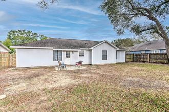 Others 4 Coastal Family Home, 16 Mi to Pensacola Beach!