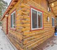 Lainnya 5 Picturesque Alma Log Cabin w/ Deck & Grill!