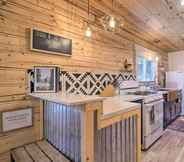 Lainnya 6 Picturesque Alma Log Cabin w/ Deck & Grill!