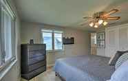 Lainnya 4 Charming Home w/ Patio, 7 Mi to Sunset Beach!