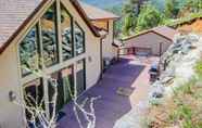 Others 6 Evergreen Retreat + Hot Tub, Mtn Views & Game Room