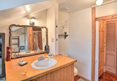 Others 3 New York Vacation Rental w/ Smart TVs & Cable