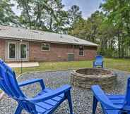 Others 5 Serene Live Oak Home w/ Fire Pit by River + Sosmp!