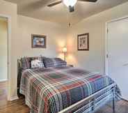 Lain-lain 4 Home w/ Screened Porch ~ 10 Miles to Dtwn Okc!