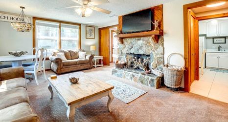 Lainnya 2 Indian Rocks Beach Cottage, Walk to Beach!