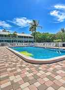 Imej utama Sunlit Longboat Key Escape w/ Private Resort Beach