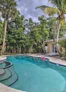 สระว่ายน้ำ Fort Lauderdale Home w/ Pool < 3 Mi to Beach!