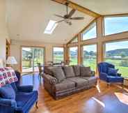 Others 5 Spacious Modern Home w/ Patio + Golf Course View!