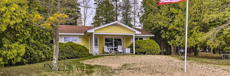 Others Cozy Baileys Harbor Cottage on Lake Michigan!