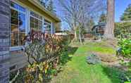 Others 2 Edmonds Vacation Rental: 3 Miles to Beaches!