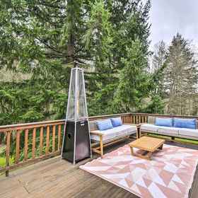 Primary image 1 Central 4-acre Cottage w/ Deck: Walk to Bay!, Kids Discovery Museum Hotels