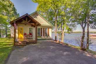 Others 4 Cross Hill Lake House Rental w/ Dock!