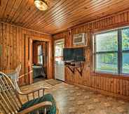 Others 7 Quaint Cabin on Kentucky Lake w/ Resort Perks