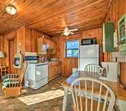 Others 6 Quaint Cabin on Kentucky Lake w/ Resort Perks