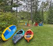 Khác 7 Cozy Eagle River Home w/ Paddleboard & 2 Kayaks!