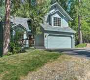 Others 6 Pet-friendly Modern Mountain Home w/ Deck, Hot Tub