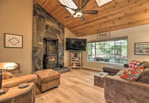 Others Pet-friendly Modern Mountain Home w/ Deck, Hot Tub