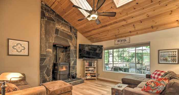 Lainnya Pet-friendly Modern Mountain Home w/ Deck, Hot Tub