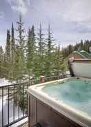 Imej utama Sandpoint Vacation Rental: Hot Tub & Mountain View