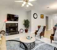 Others 4 Comfortable Dallas Abode w/ Backyard & Office!
