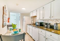 Others 4 Walk to Downtown Albany: Ten Broeck Triangle Apt!