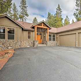 Primary image 1 Spacious Sunriver Home w/ Hot Tub & Gas Grill, Deschutes County Hotels