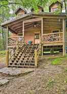 ภาพหลัก Quiet Balsam Grove Cabin: Porch, Hot Tub, Dogs OK