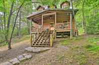 อื่นๆ Quiet Balsam Grove Cabin: Porch, Hot Tub, Dogs OK