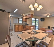 Lainnya 2 Sunny Florida Escape w/ Patio, Near Disney World!