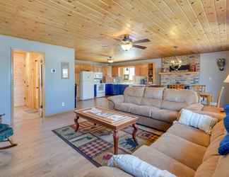 Lainnya 2 Gordon Vacation Rental w/ Two Mile Lake Access!