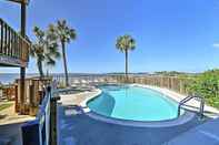 Lain-lain Beachfront Cedar Key Condo w/ Pool, Spa & Views!