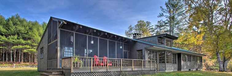 Lainnya Peaceful Lakefront Escape With Deck and Kayaks!