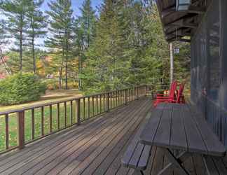 Lainnya 2 Peaceful Lakefront Escape With Deck and Kayaks!