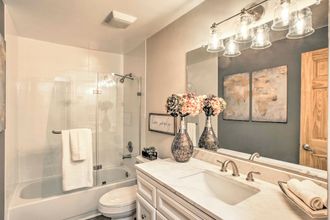 อื่นๆ 4 The Overlook Gem: Stunning Views & Serenity Awaits