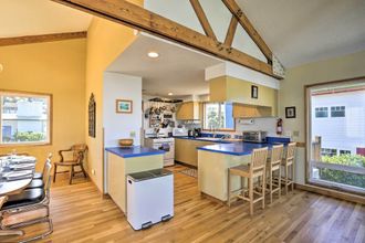 Lain-lain 4 Walk to Beach: Oregon Coast Escape w/ Hot Tub!