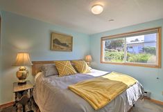 기타 2 Walk to Beach: Oregon Coast Escape w/ Hot Tub!