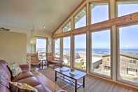 Others Large Ocean View Home - 450 Feet From Beaches!