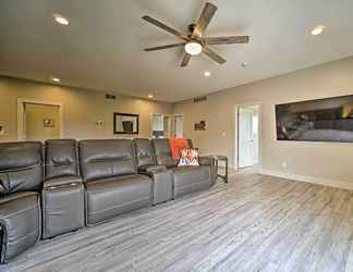 Others 2 Modern Apartment w/ Deck: 3 Miles to Grass Lake!