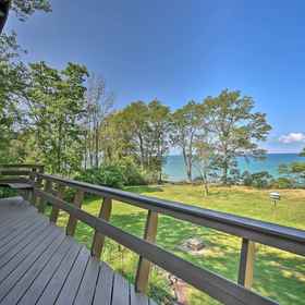 Primary image1Brocton Escape: Skiing, Snowtubing, Hiking!,洛克菲勒艺术中心飯店