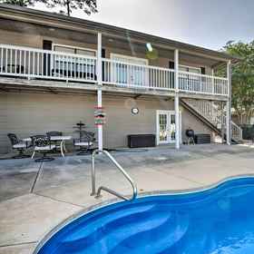 Imej utama1Pet-friendly Spring House & Apartment: Yard & Pool,蒙哥马利县別墅