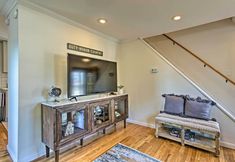 其他 6 Updated Home w/ Patio Half Mile to West Point