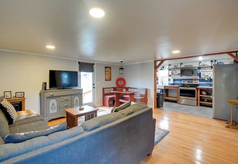 その他 Ocean-themed Westport Home: Bike to Ocean!