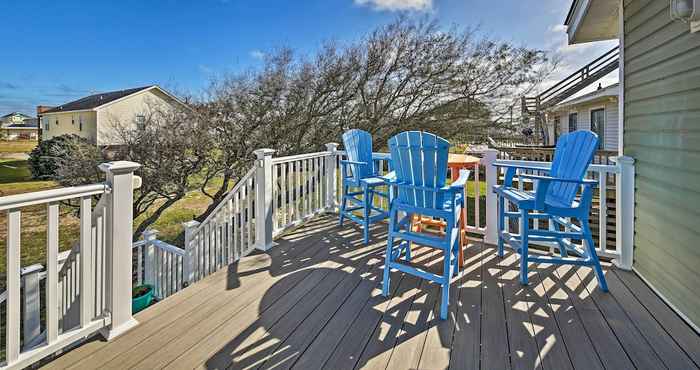 Others Coastal Home W/deck, Outdoor Shower: Walk to Beach