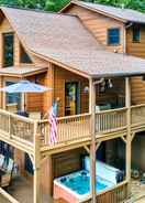 Imej utama Spacious Murphy Mtn Chalet w/ Private Hot Tub!