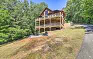 Others 4 Spacious Murphy Mtn Chalet w/ Private Hot Tub!